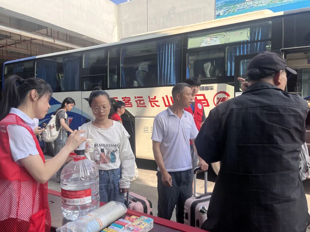馬鞍山長(zhǎng)客:校園直通車 一站式服務(wù)護(hù)航學(xué)子開學(xué)