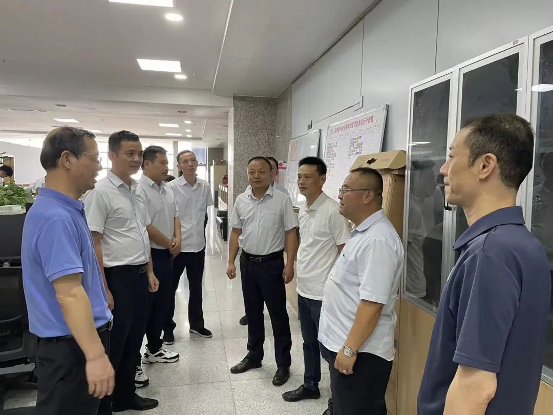 黃俊一行督查都市城際公交“雙節(jié)”前黨風廉政、安全生產(chǎn)工作