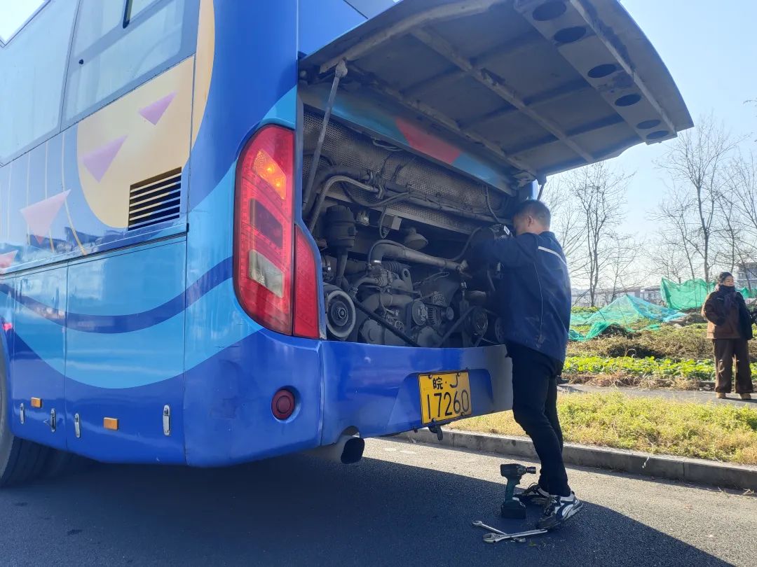 黃山長運:開展車輛突發(fā)機件故障應急演練